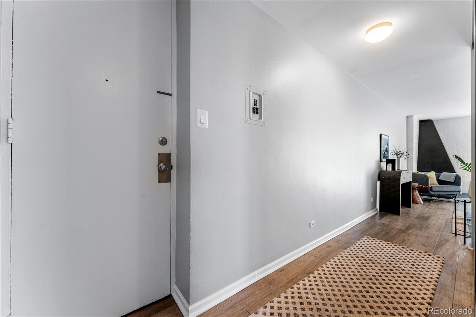 1200 Vine Street Unit: 7C