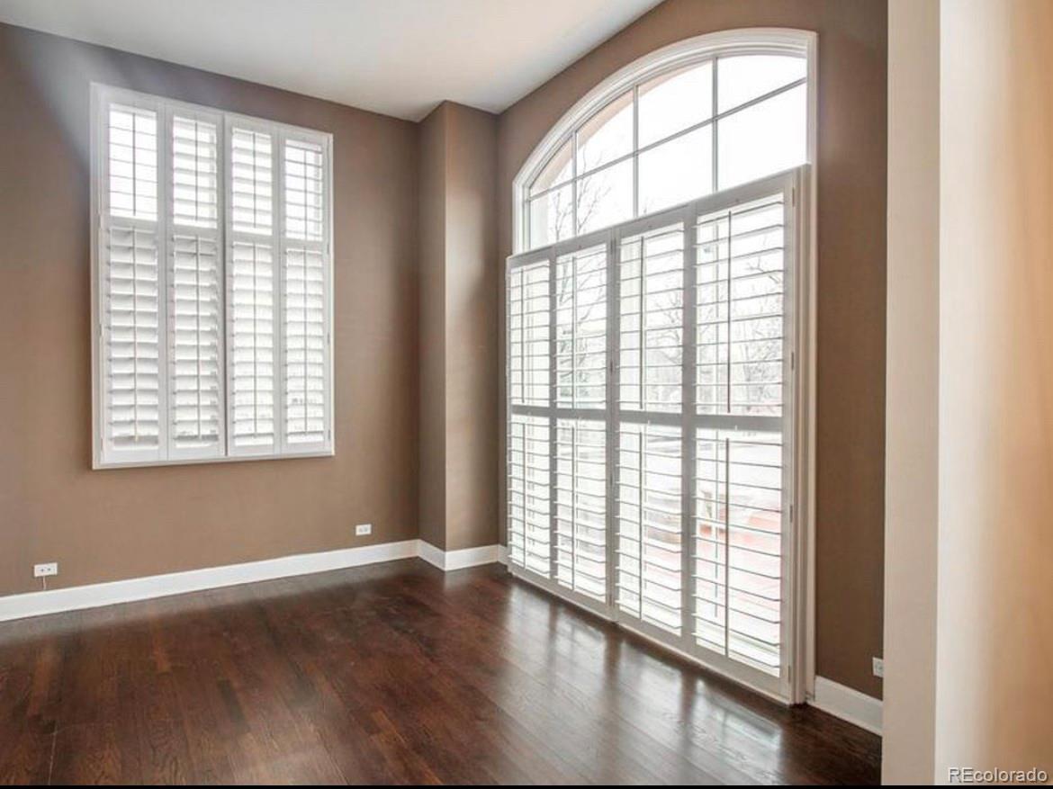 25 N Downing Street Unit: 1-101