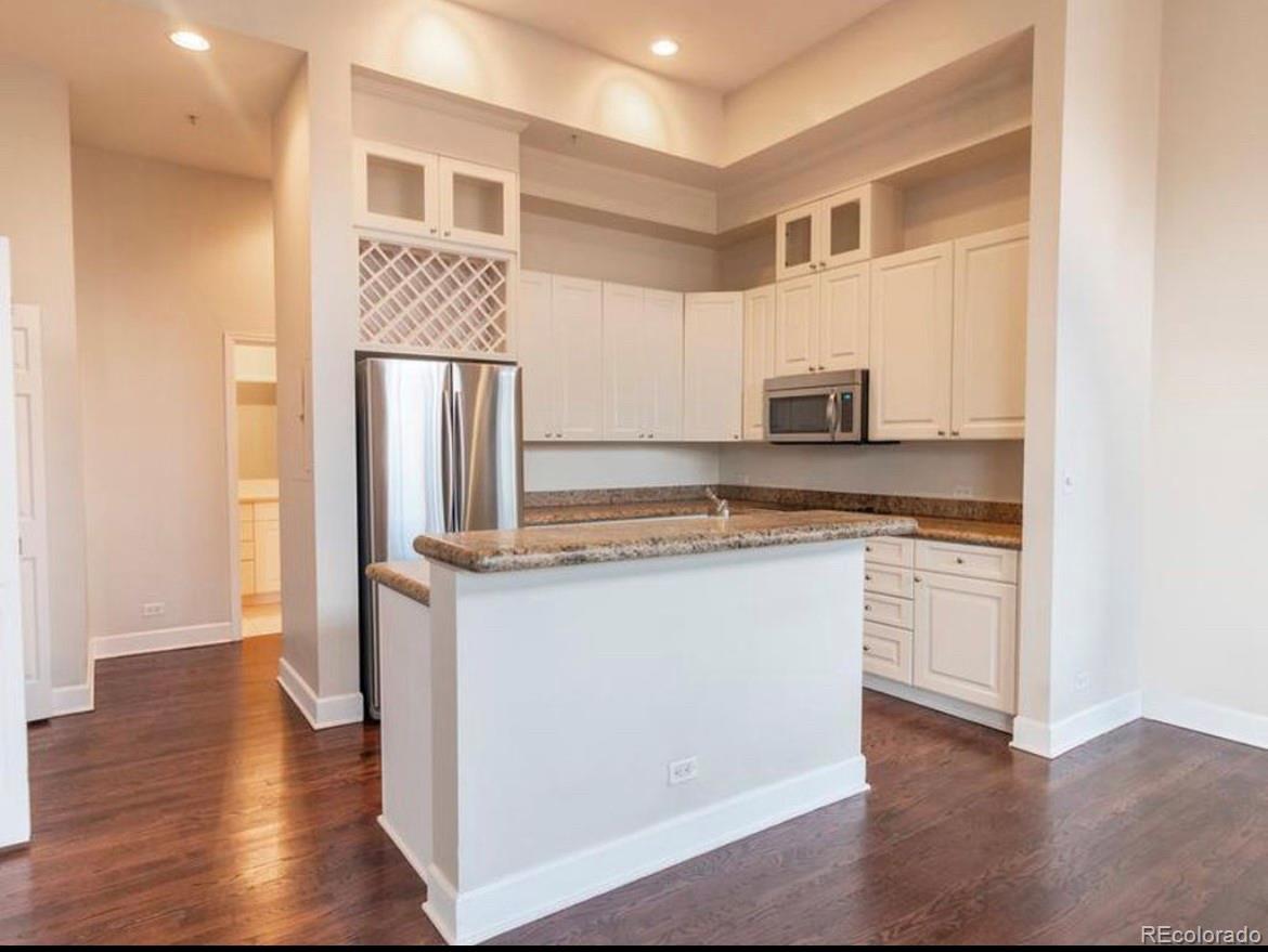 25 N Downing Street Unit: 1-101