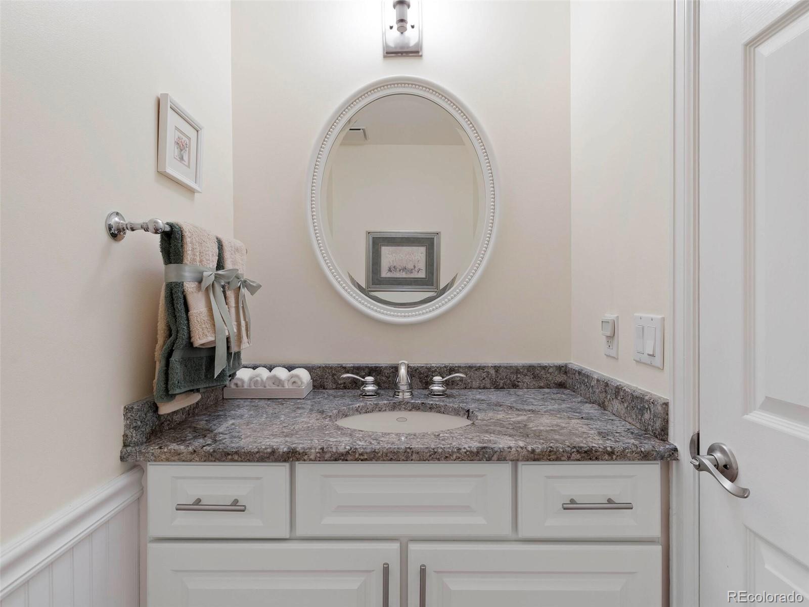 6113 E Peakview Place