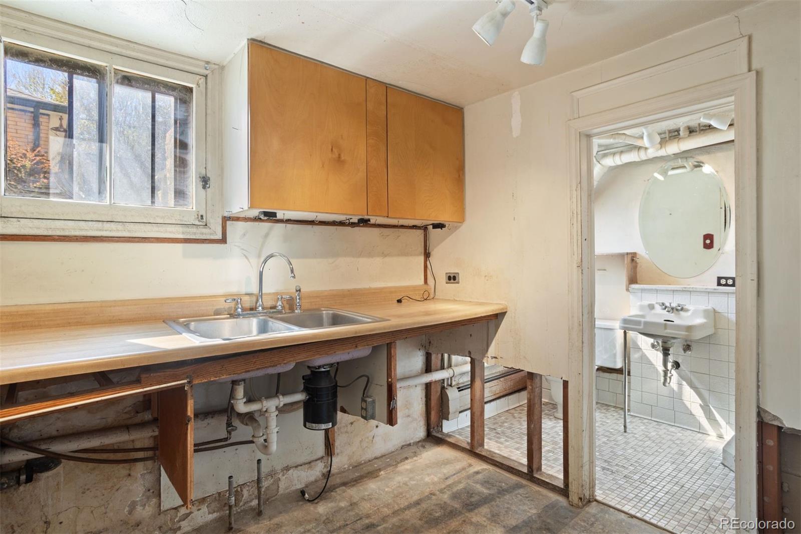 1343 N Milwaukee Street