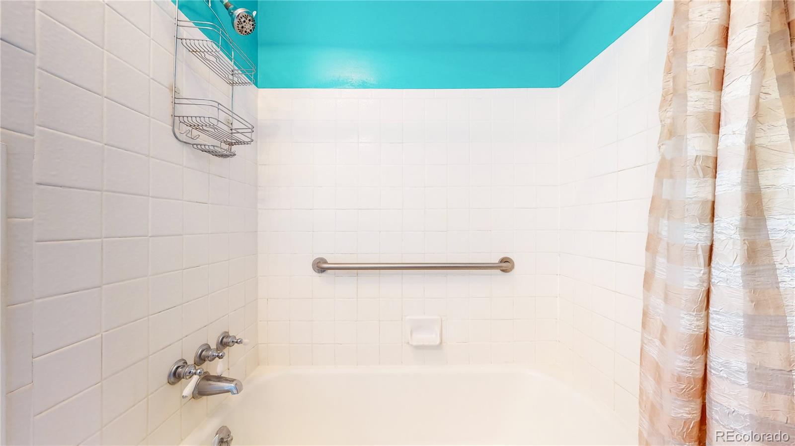 2269 Bellaire Street