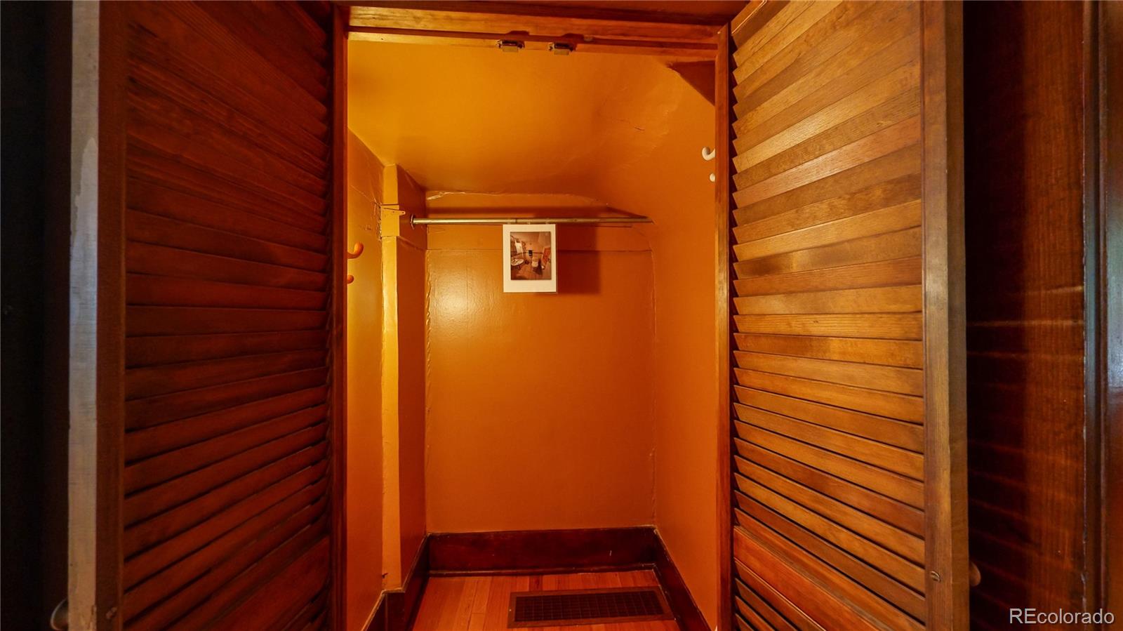 2269 Bellaire Street