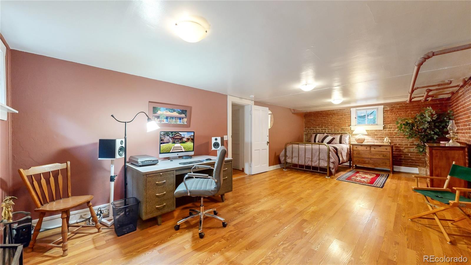 2269 Bellaire Street