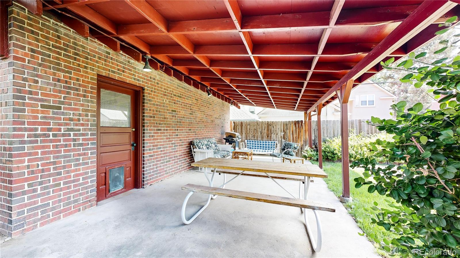 2269 Bellaire Street