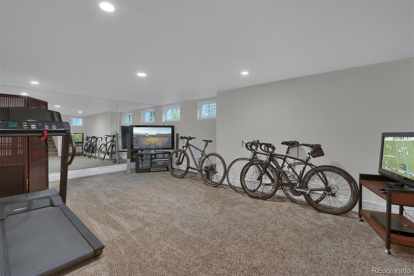 685 S Williams Street