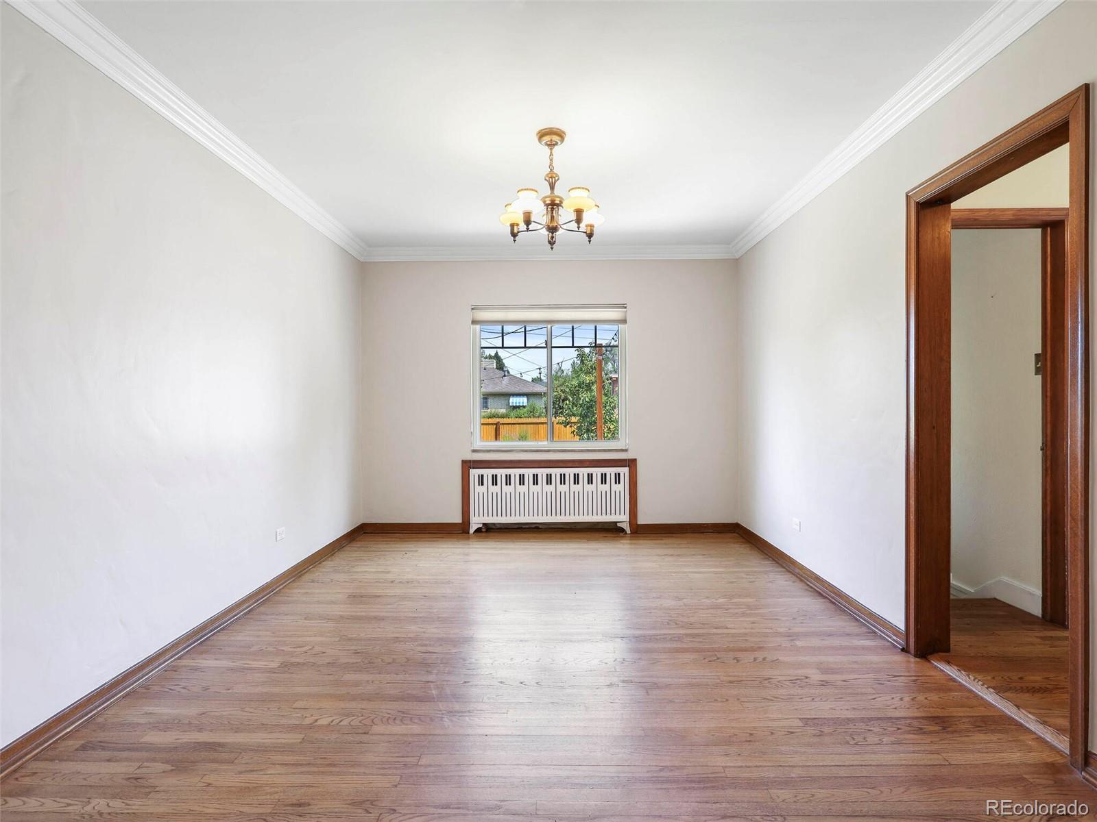 2080 N Locust Street