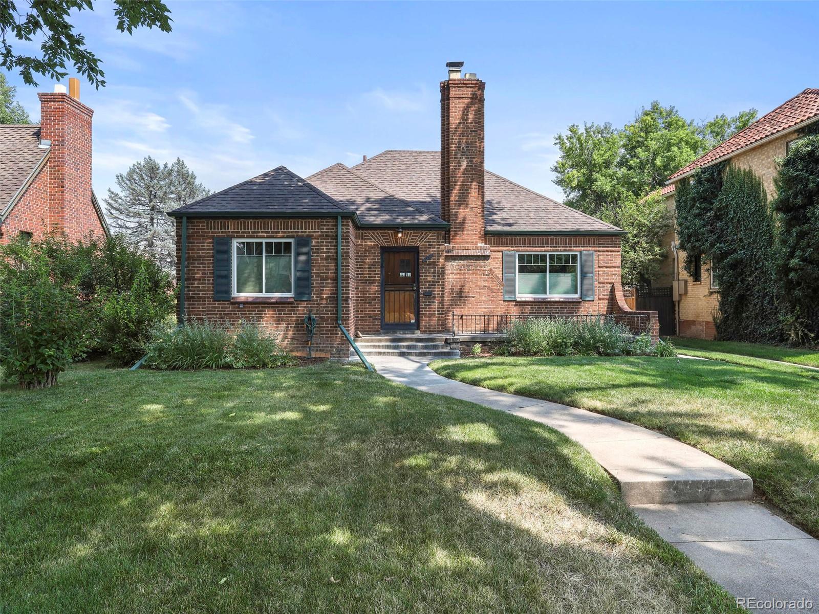 2080 N Locust Street