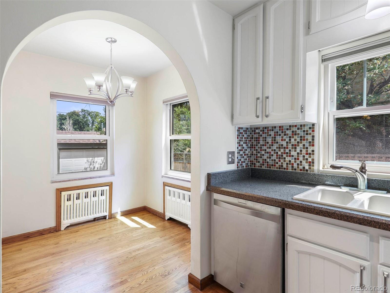 2080 N Locust Street