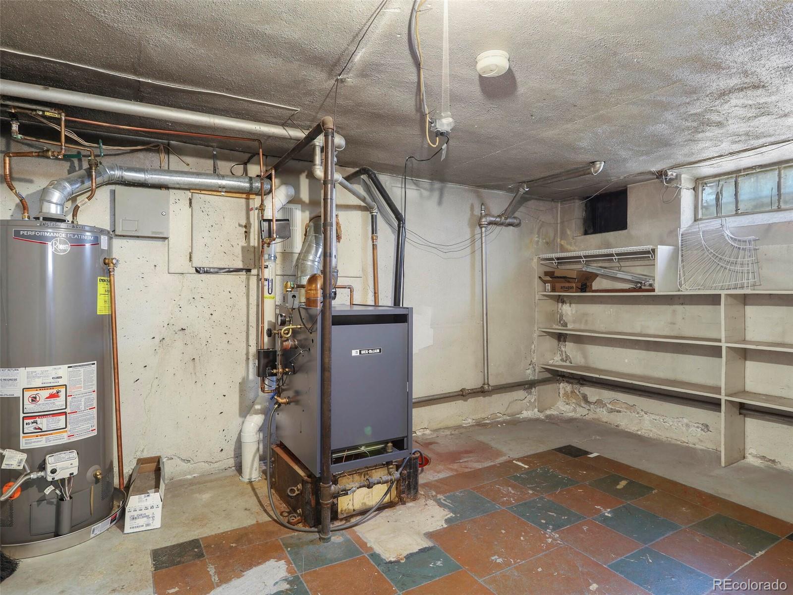 2080 N Locust Street