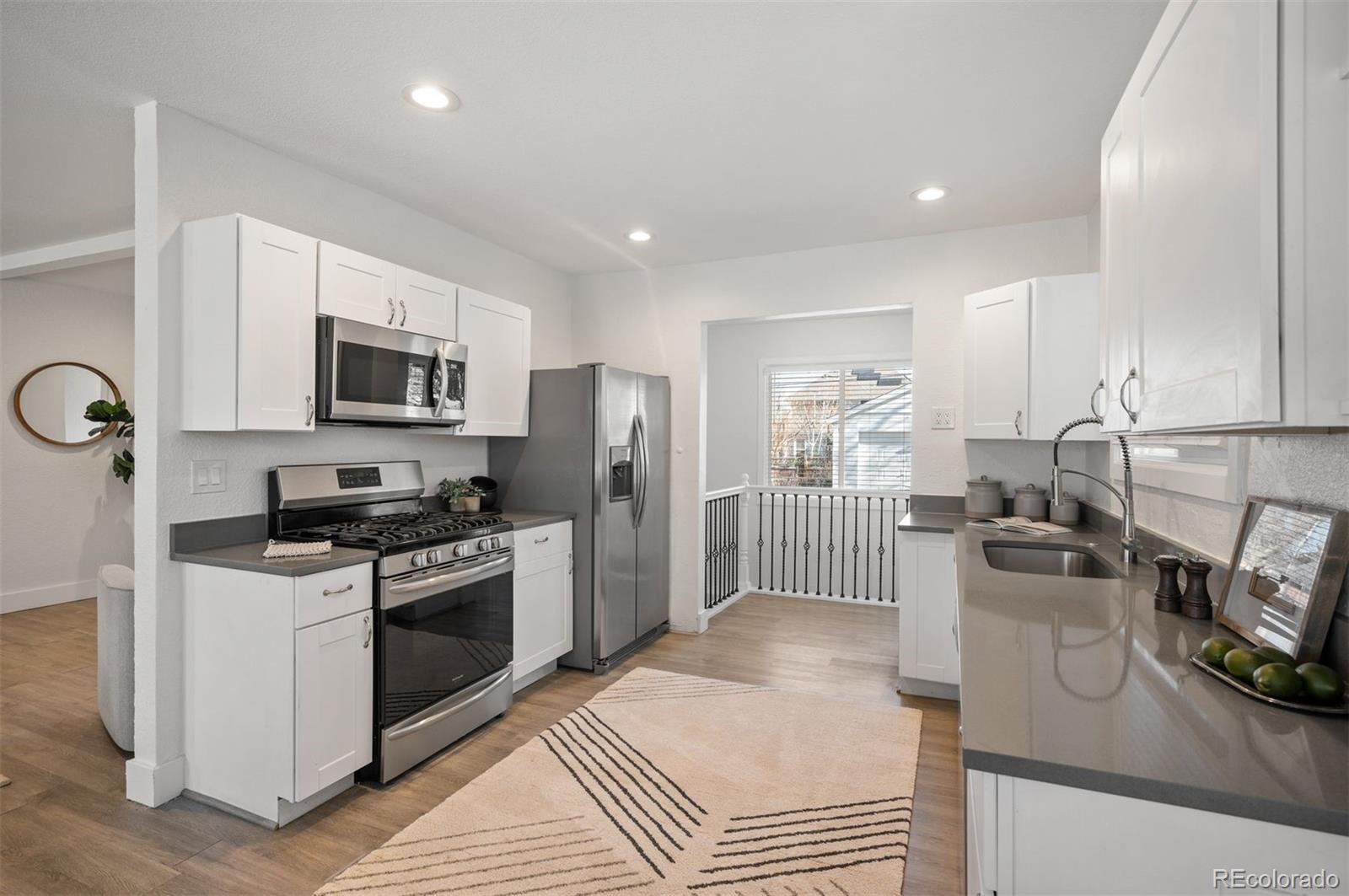 1422 N Quebec Street