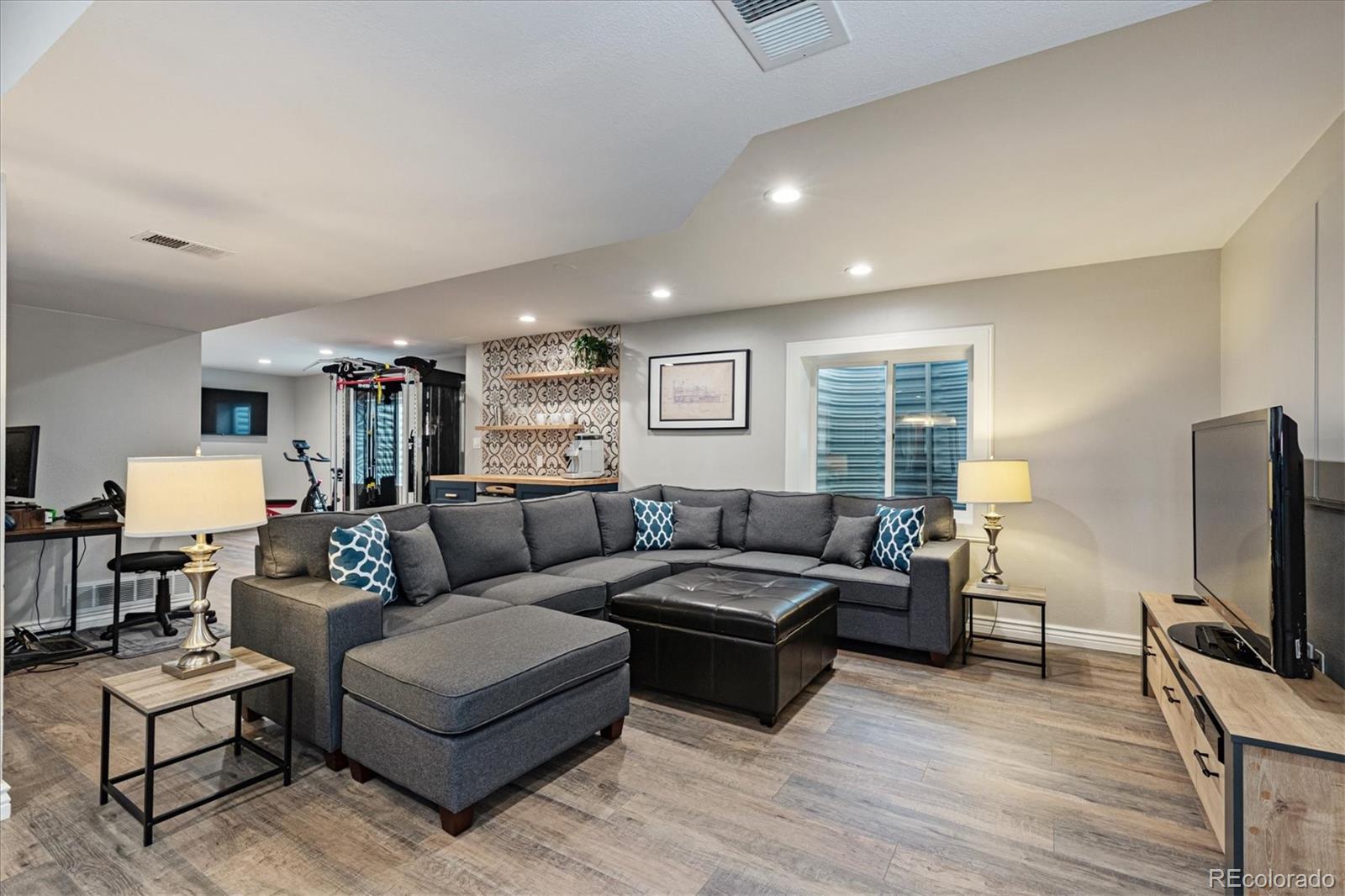 7168 S Niagara Court