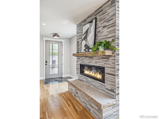 3373 W Moncrieff Place