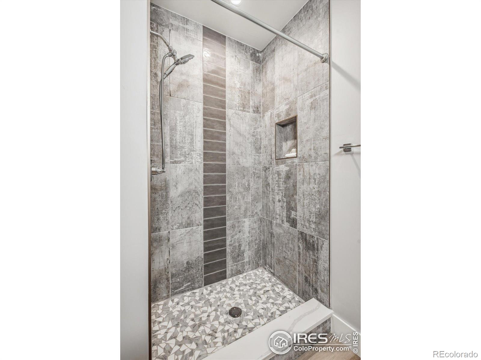 3373 W Moncrieff Place