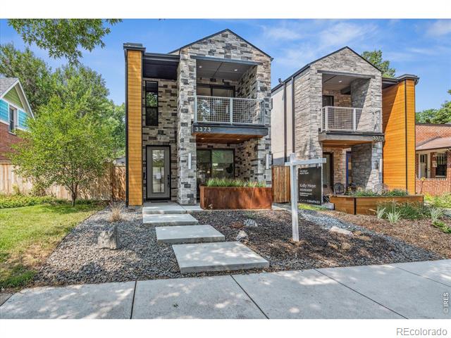 3373 W Moncrieff Place