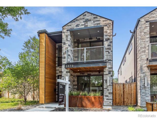 3373 W Moncrieff Place