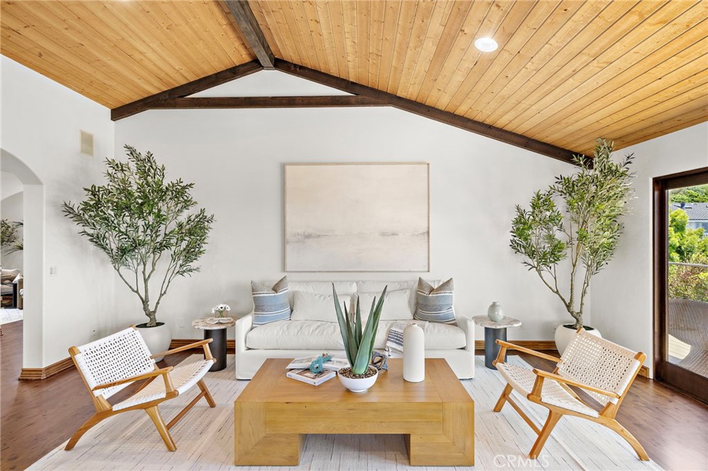 2575 Temple Hills Drive