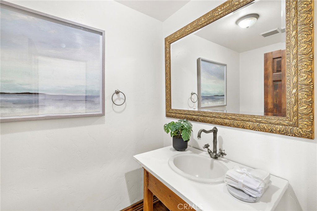 2575 Temple Hills Drive