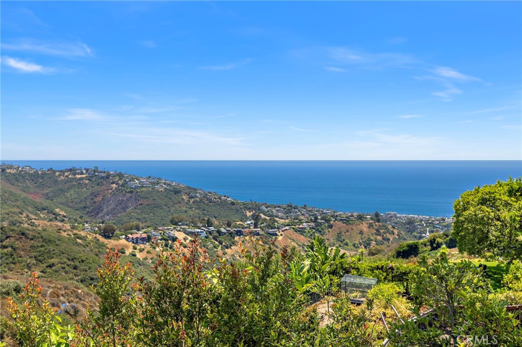 2575 Temple Hills Drive