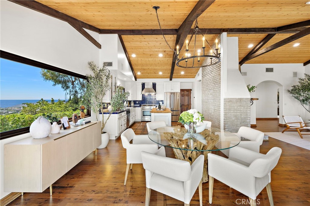 2575 Temple Hills Drive