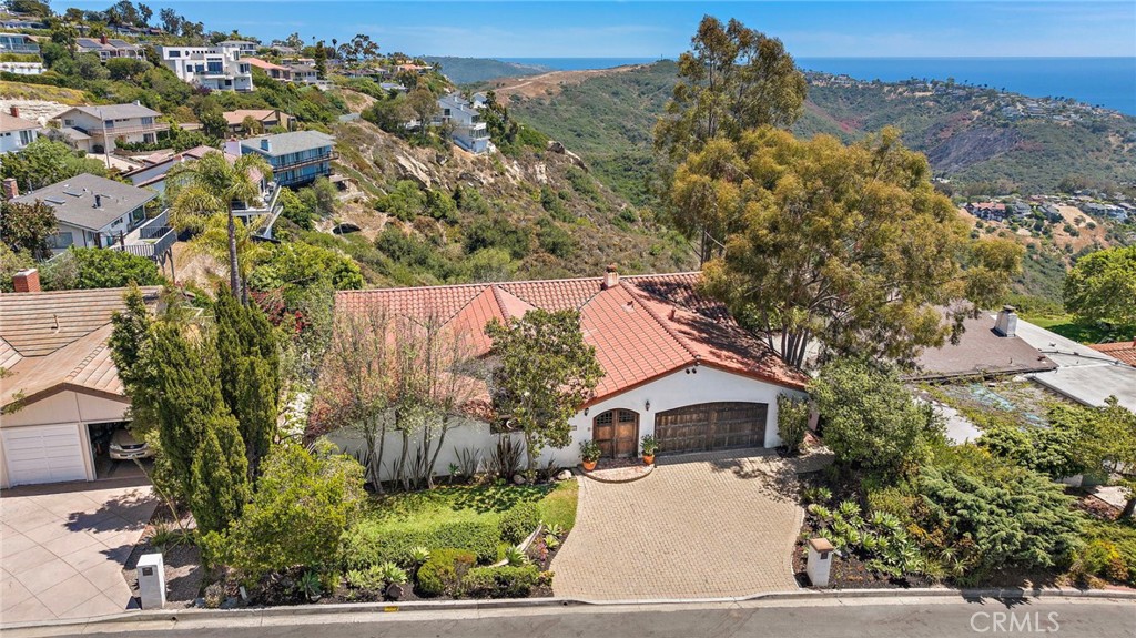 2575 Temple Hills Drive