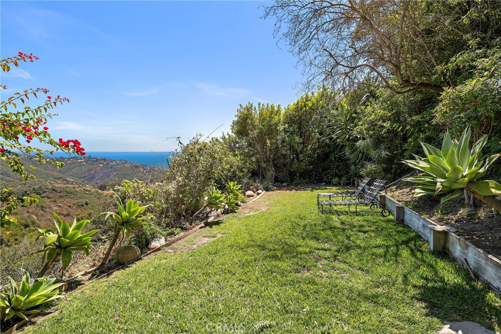 2575 Temple Hills Drive