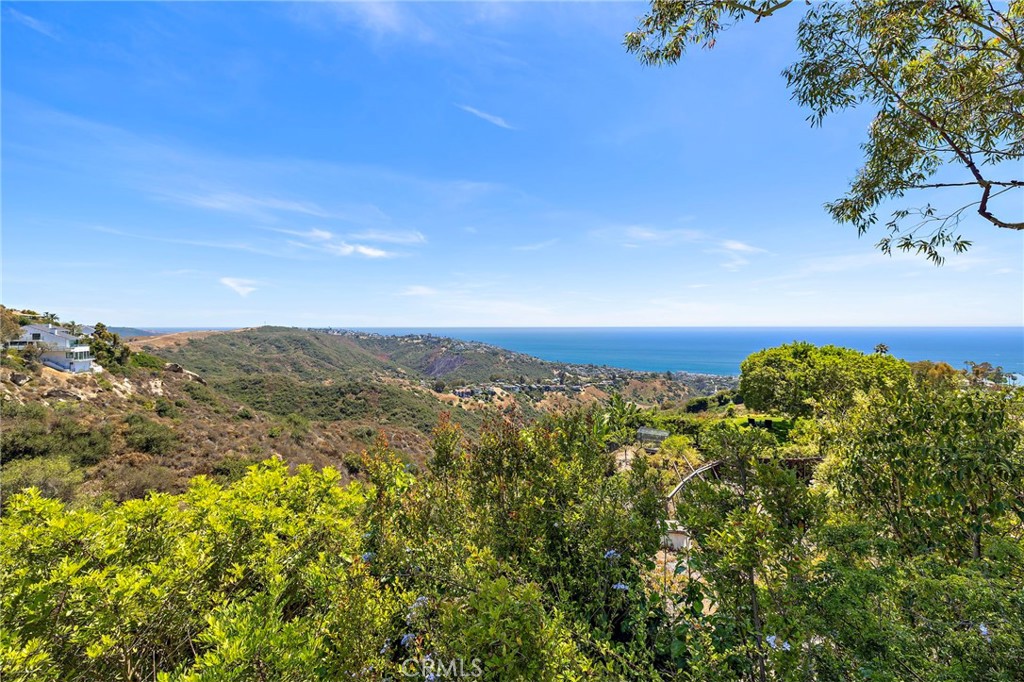 2575 Temple Hills Drive