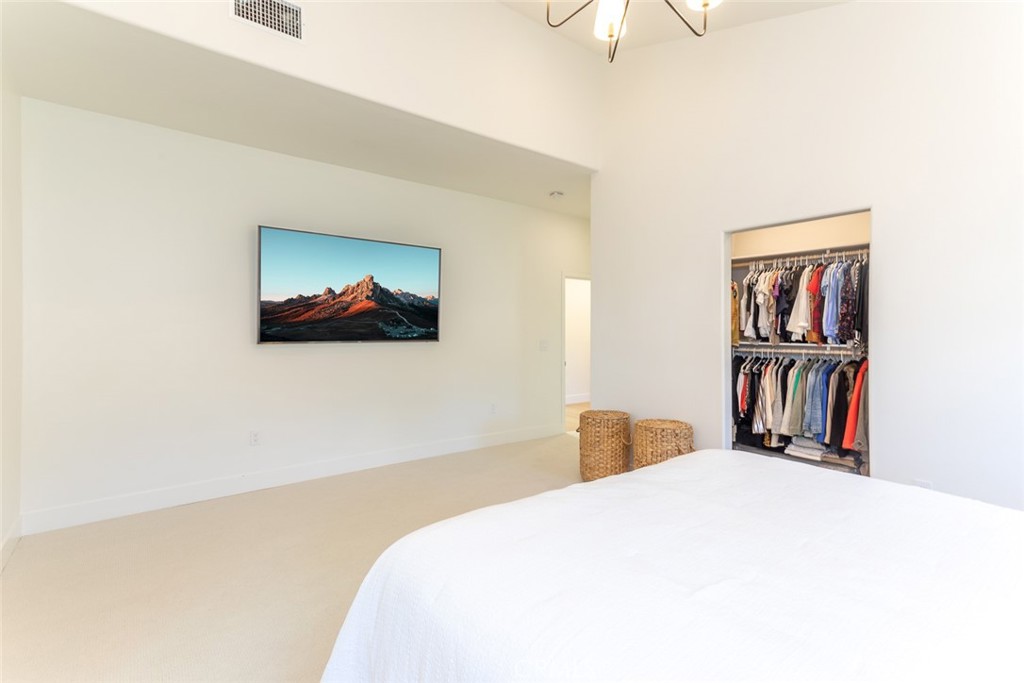 12592 Singing Wood Drive