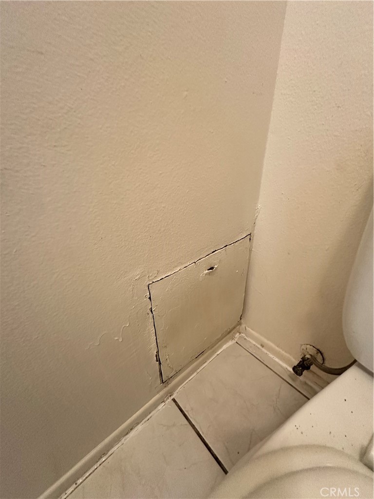 1001 W Macarthur Boulevard 30