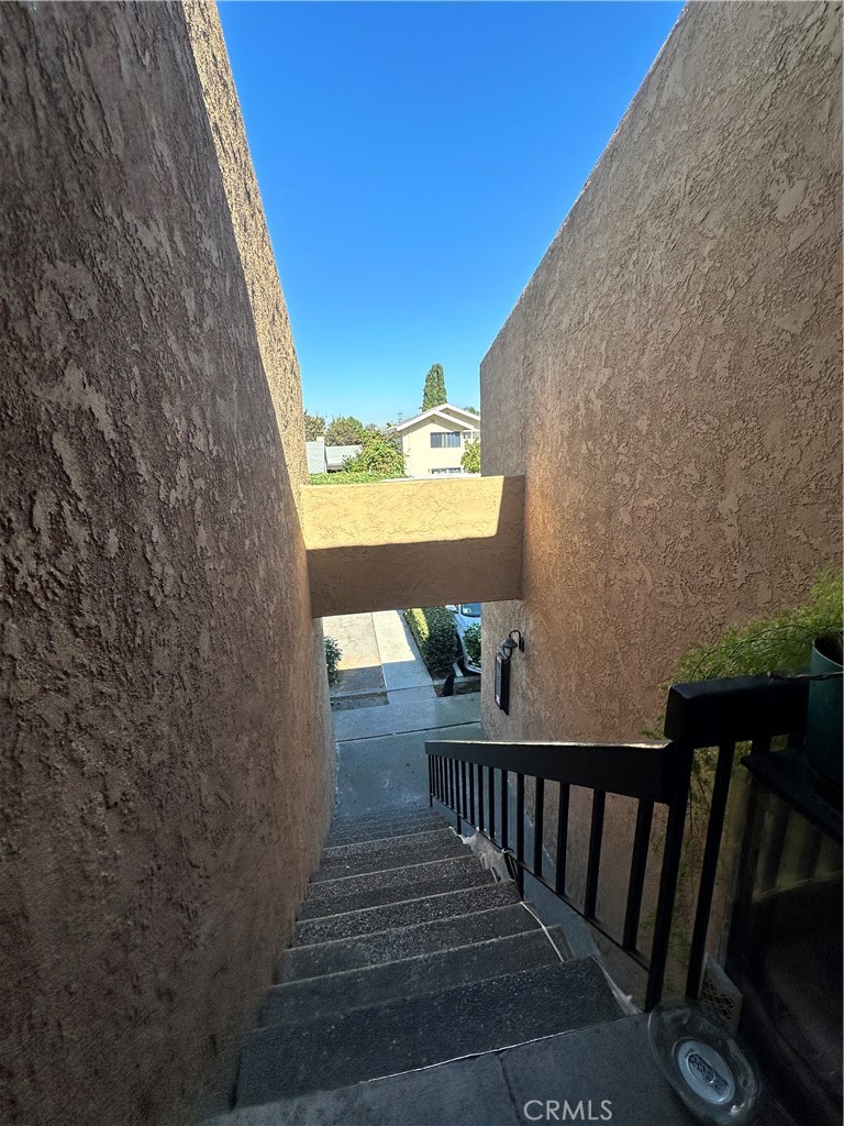 1001 W Macarthur Boulevard 30