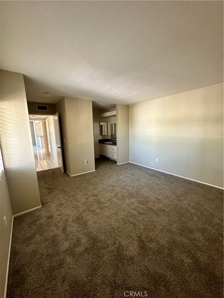 1001 W Macarthur Boulevard 30