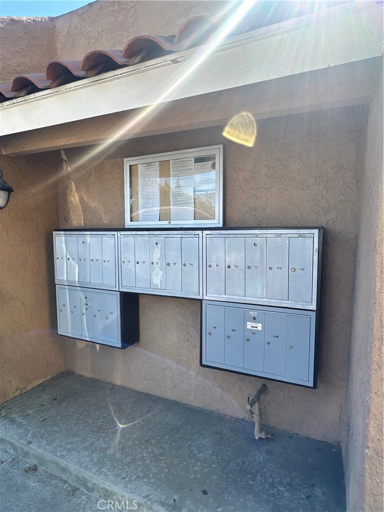 1001 W Macarthur Boulevard 30