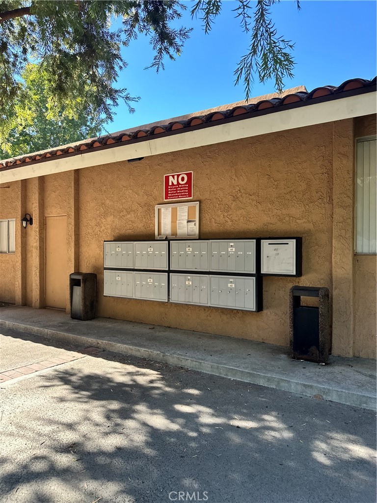 1001 W Macarthur Boulevard 30