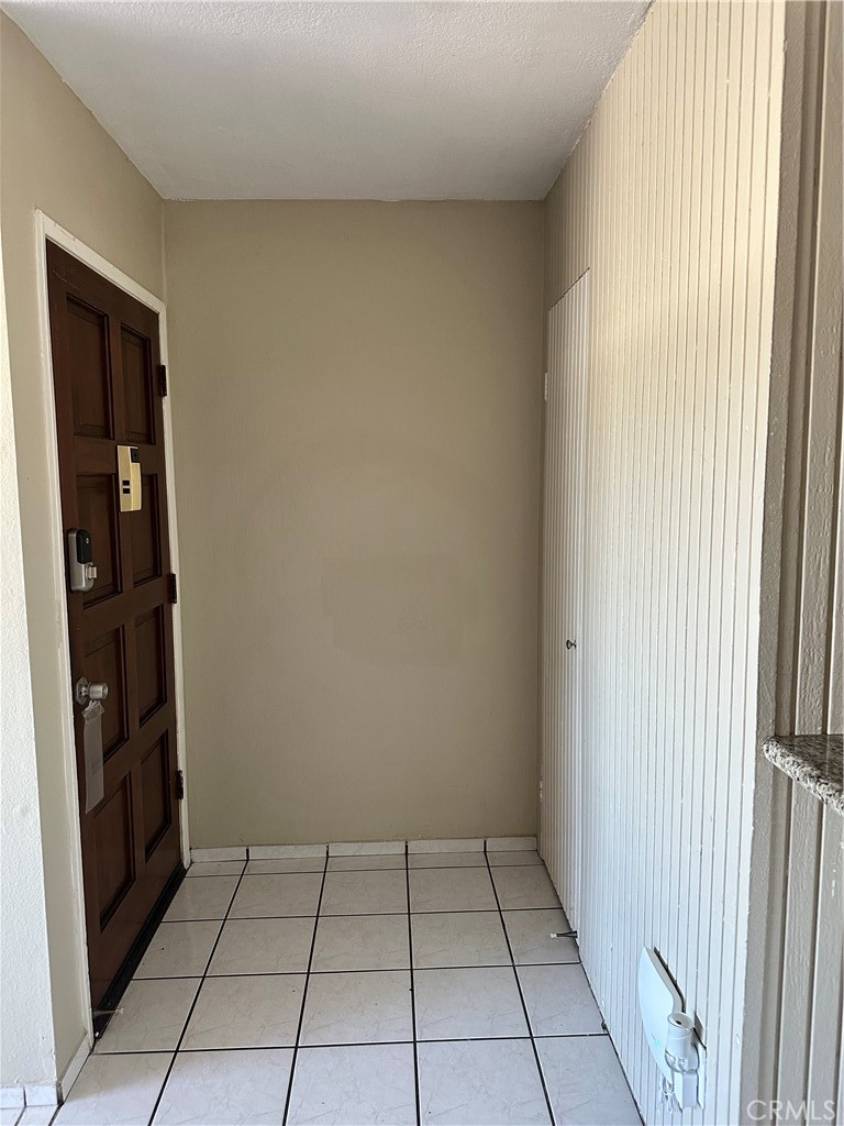 1001 W Macarthur Boulevard 30