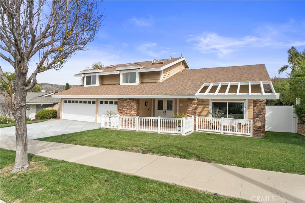 1347 N Catalina Street