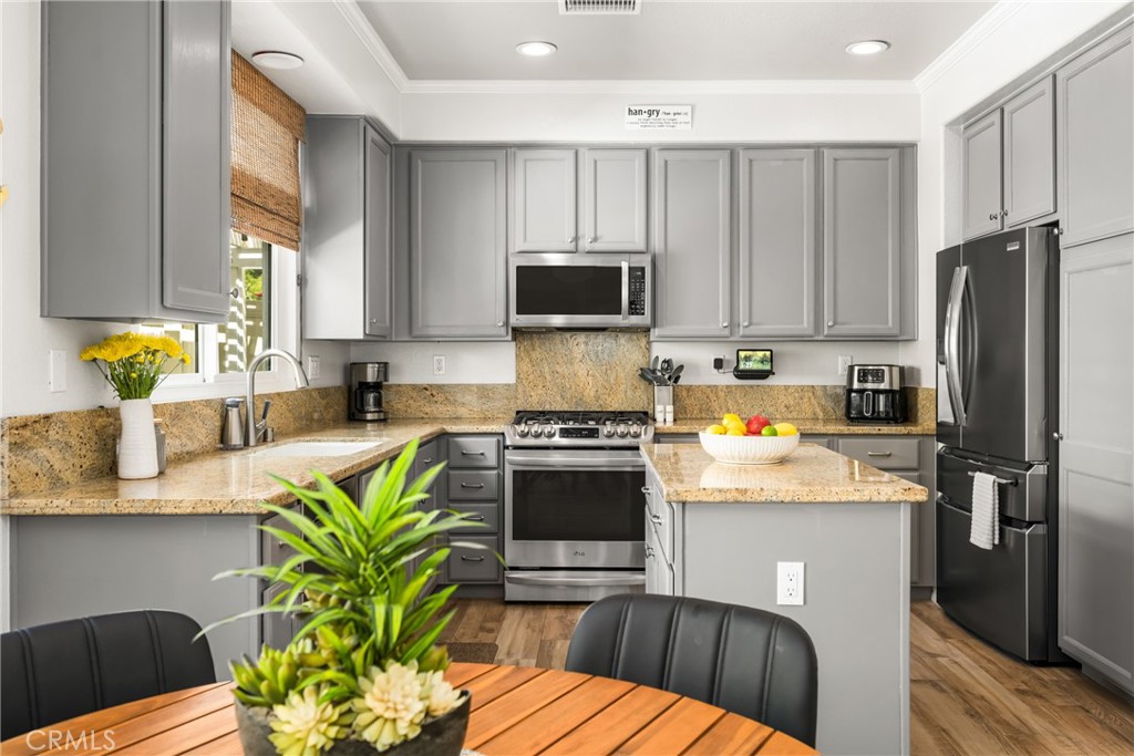 8507 E Heatherview Lane