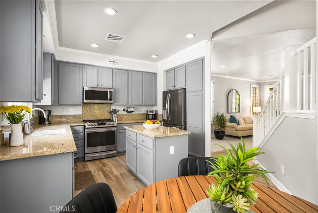 8507 E Heatherview Lane