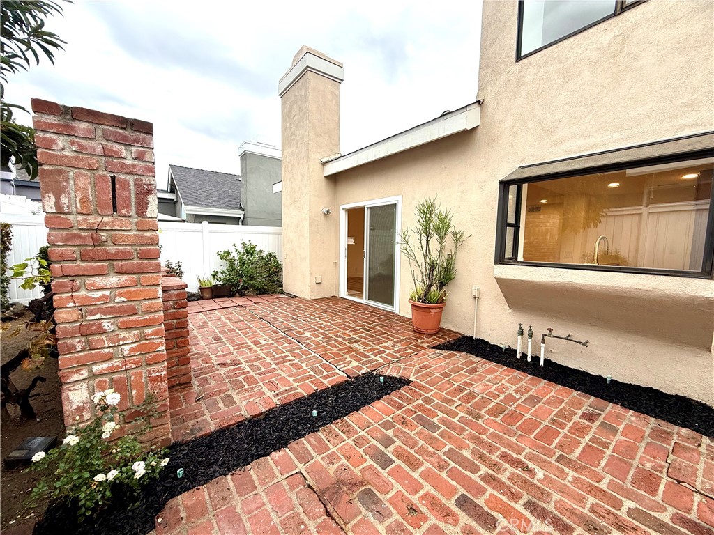 12516 Wedgwood Circle