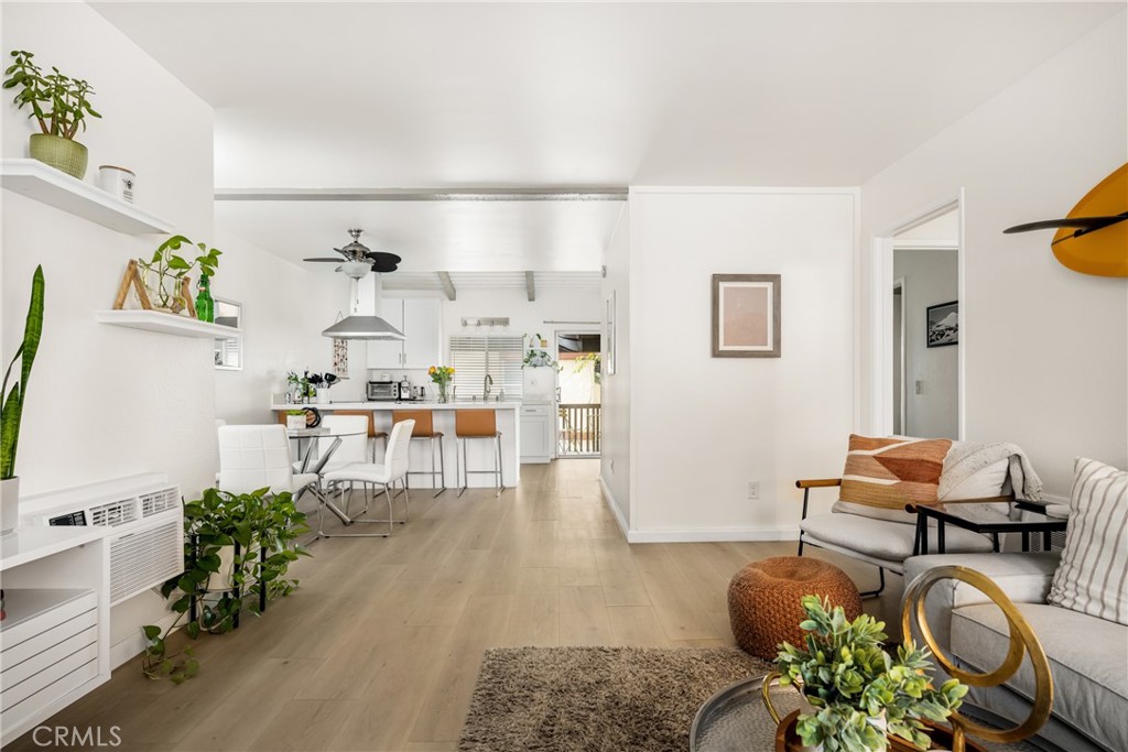 1040 W MacArthur Boulevard 64