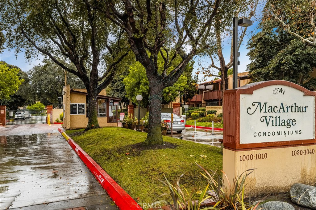 1040 W MacArthur Boulevard 64