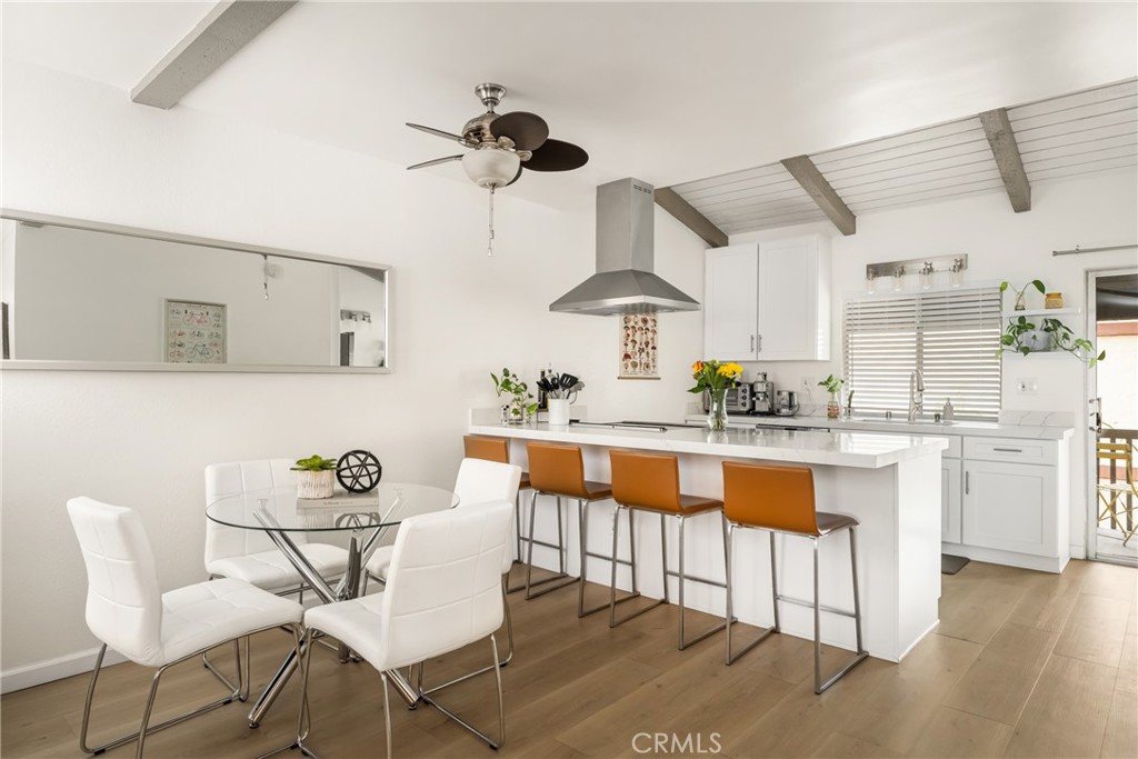 1040 W MacArthur Boulevard 64