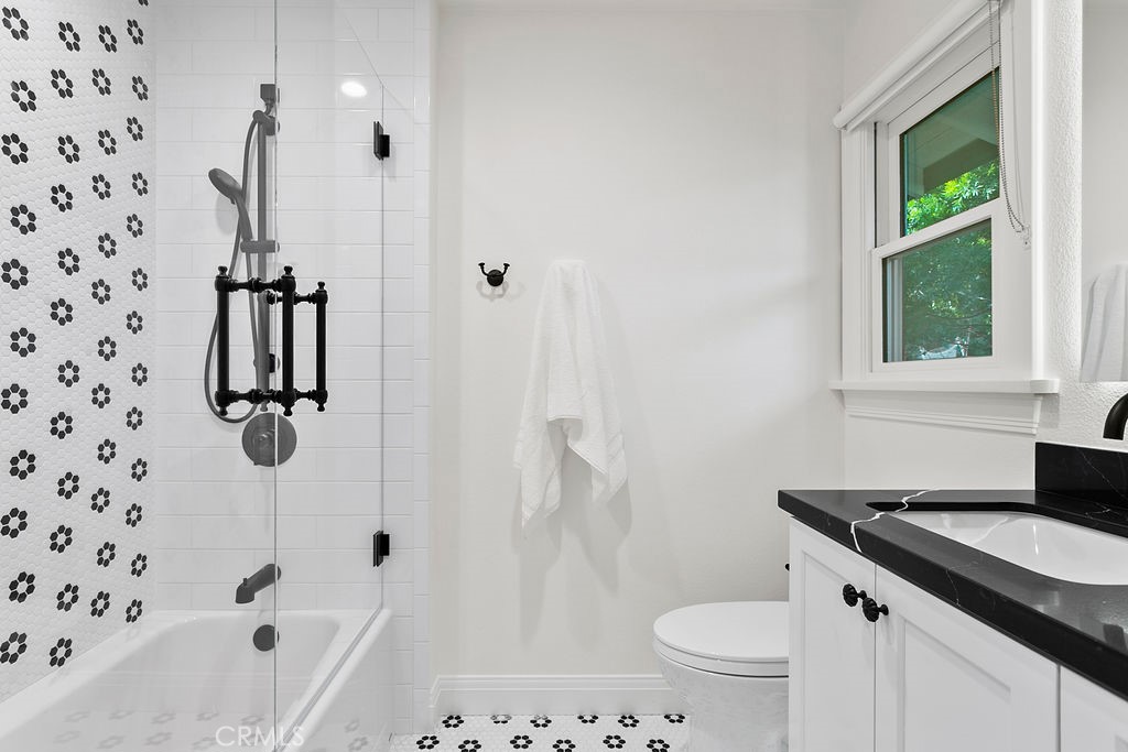 132 N Cleveland Street