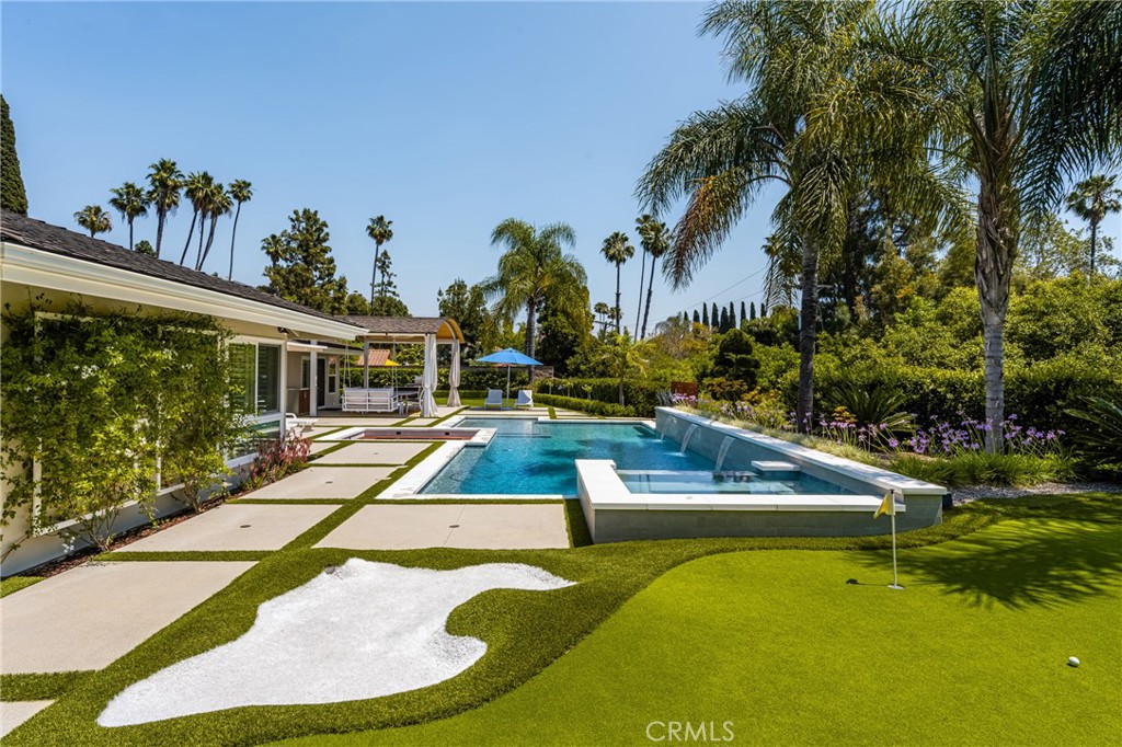 1852 Las Brisas Drive