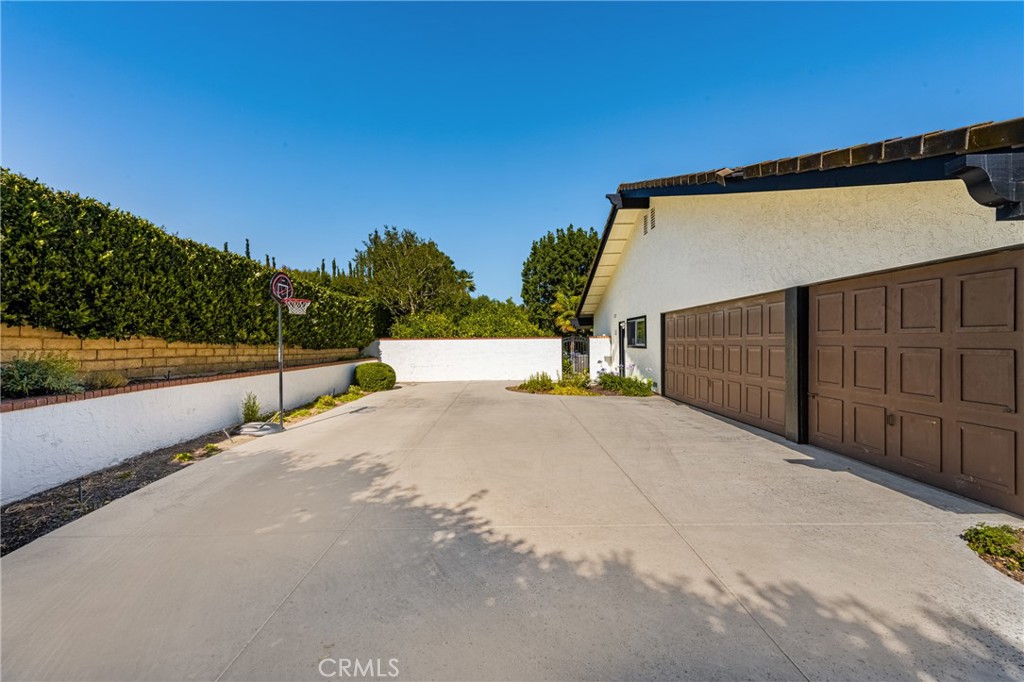 2261 Pavillion Drive