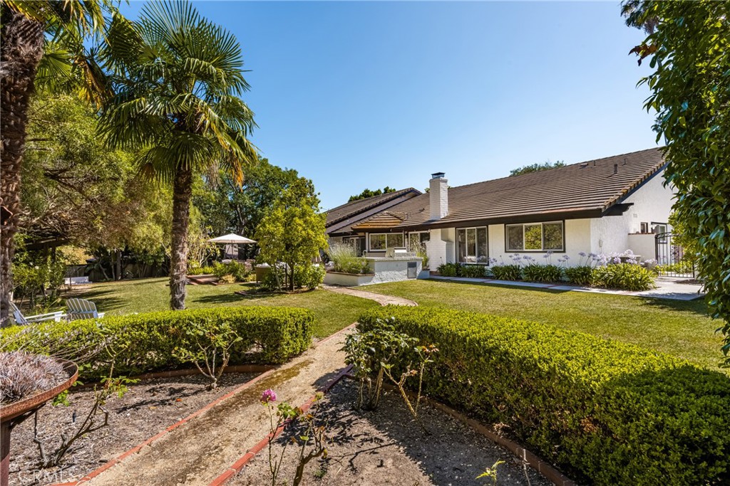 2261 Pavillion Drive