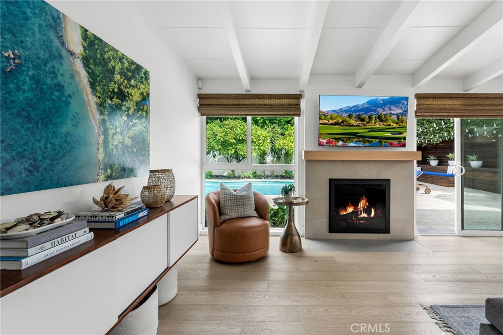 1809 W Tedmar Avenue