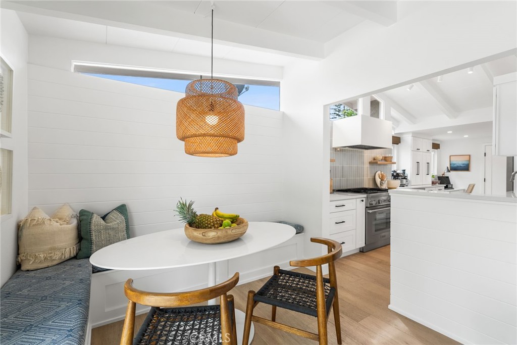 1809 W Tedmar Avenue