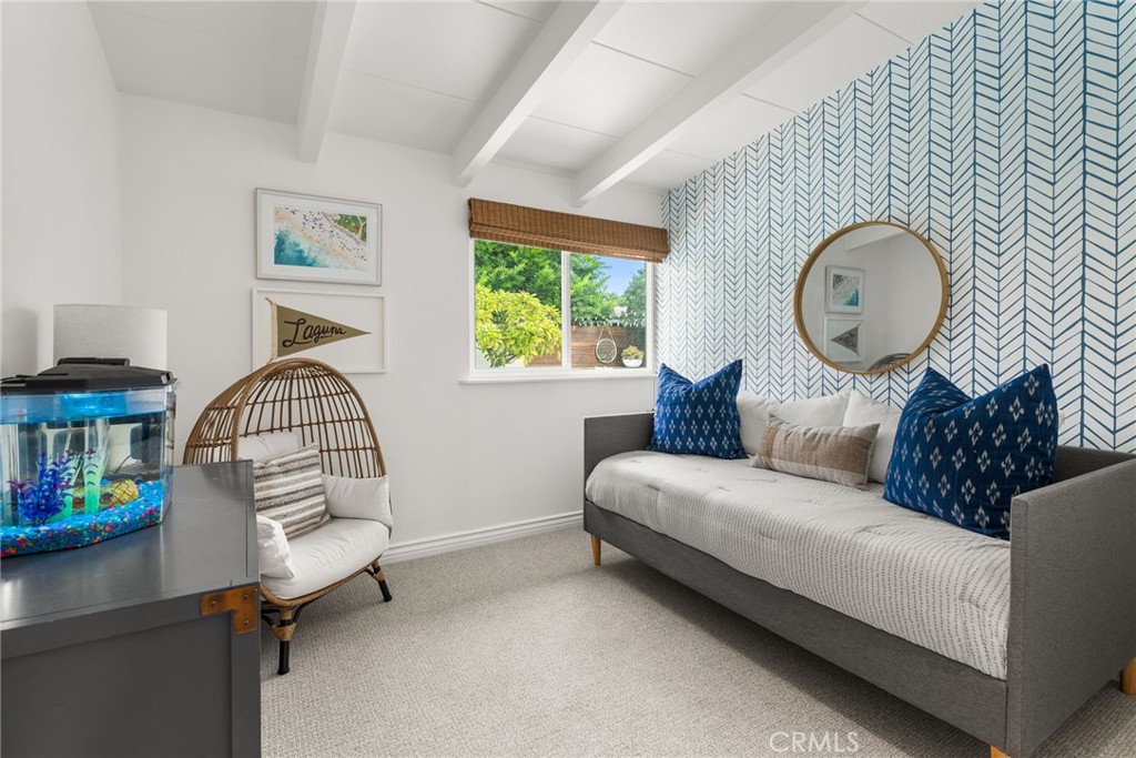 1809 W Tedmar Avenue