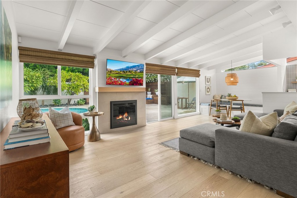 1809 W Tedmar Avenue