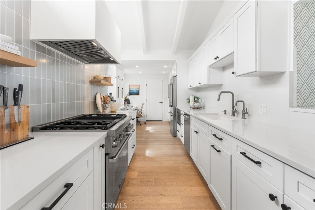 1809 W Tedmar Avenue